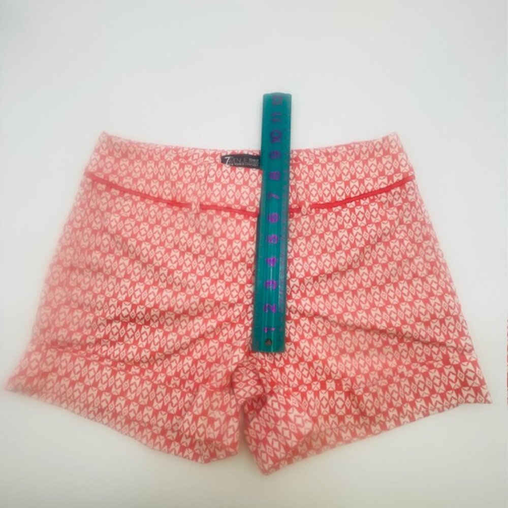 7TH Avenue Design Studio NY & Co. Salmon & White Women's Cuffed Shorts - Size 2 - Picture 12 of 14